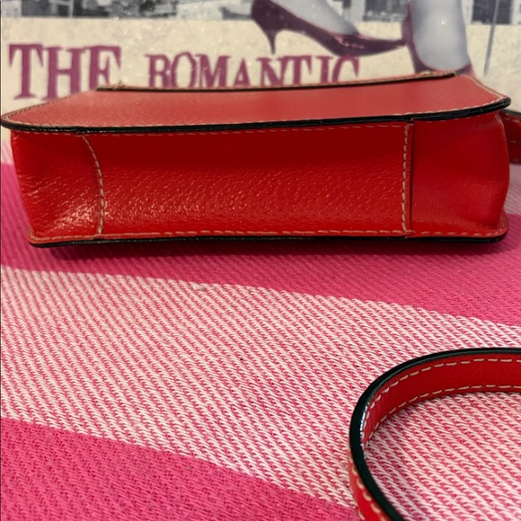 Kate Spade EUC Wellesley Small Fynn Crossbody bag - Picture 3 of 8